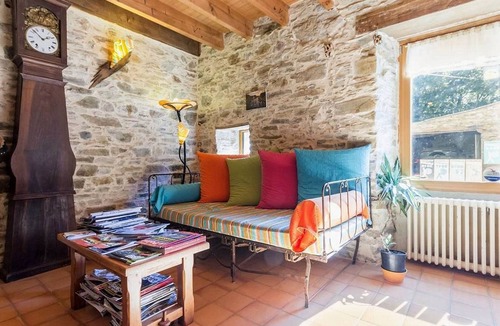 Bouvron Bed & Breakfast | Rustic Retreat: Cozy 1-Bedroom with Private Bath, Fireplace & Breakfast