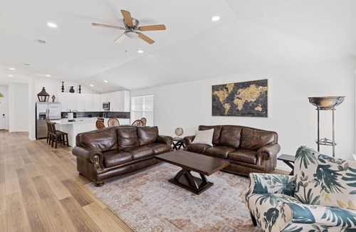 Forney House | Rustic Retreat - Luxury Updates- Pool Table