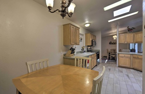 Moab South Valley House | 'Rustic Retreat' Moab Townhome w/Grill & Fire Pit