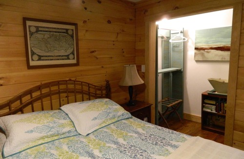 Dahlonega Cabin | Rustic Retreat Near Wineries