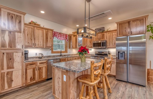 Mesa County House | Rustic Retreat: Unplug and Unwind