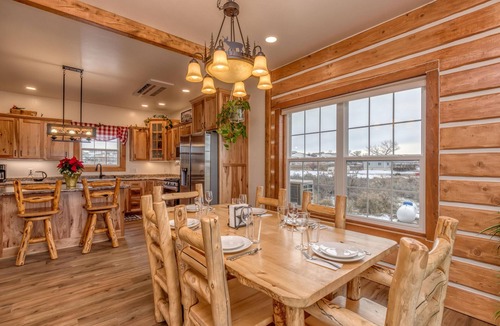 Mesa County House | Rustic Retreat: Unplug and Unwind