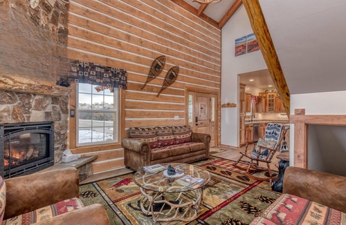 Mesa County House | Rustic Retreat: Unplug and Unwind