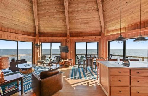 Ocean Springs House | Rustic Retreat