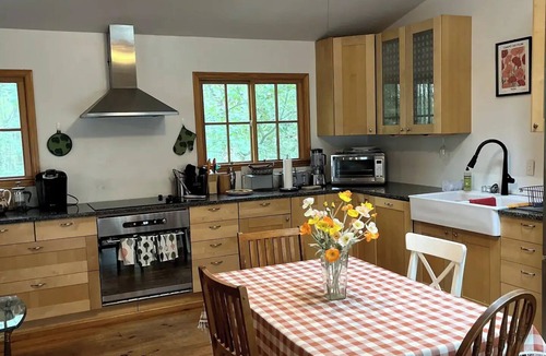 Darnestown Cabin | Rustic Retreatnn