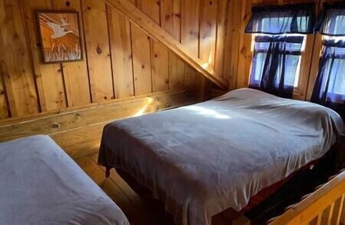 Savanna Cabin | Rustic River Cabin 8