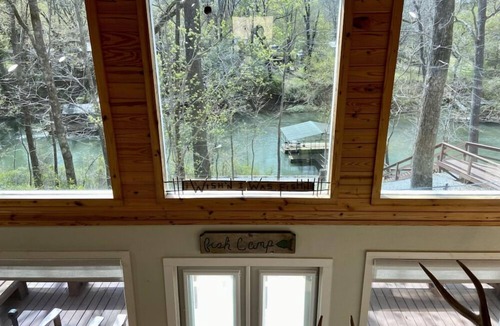 Pangburn Cabin | Rustic River Cabin: Your Slice of Heaven