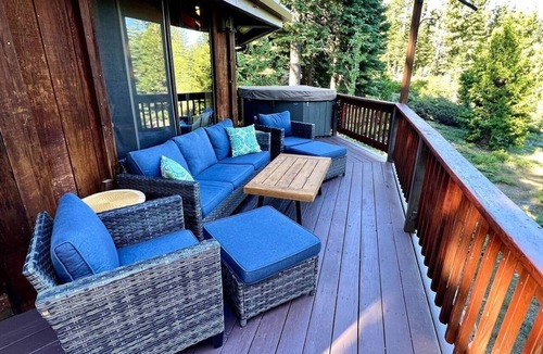 Tahoe City House | Rustic Round Hideaway | West Shore | Hot Tub