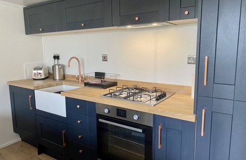 Thetford Cabin | Rustic Rural Countryside Retreat