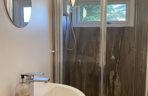 Thetford Cabin | Rustic Rural Countryside Retreat