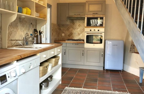 Cordes-sur-Ciel Cottage | Rustic simplicity, comfort, sublime views and spectacular pool!