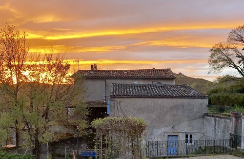 Cordes-sur-Ciel Cottage | Rustic simplicity, comfort, sublime views and spectacular pool!