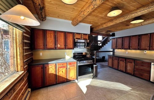 Fairway Meadows Cabin | Rustic Ski Cabin Getaway