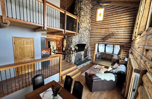 Fairway Meadows Cabin | Rustic Ski Cabin Getaway