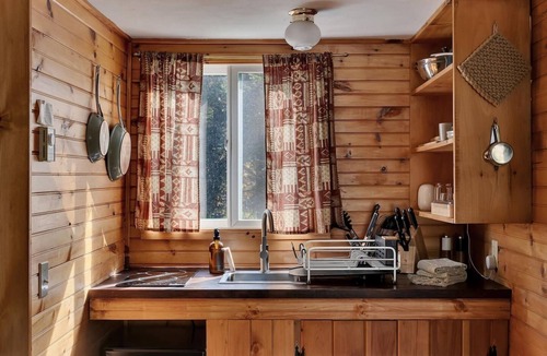 Lake Placid House | Rustic Skylight Adirondack Cabin