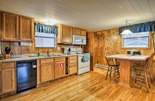 Umber View Heights Cabin | Rustic Stockton Lake Cabin Half Mile to Lake!