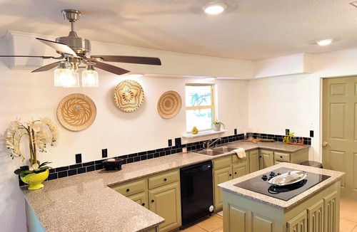 Azle House | Rustic Texas Getaway Private 2-Suite Hacienda Near Eagle Mountain Lake