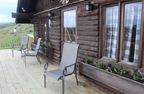 Sybertsville Ski Chalet | Rustic, Tranquil, Cozy Chalet on 130 acres of farmland