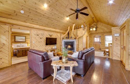 Tustin House | Rustic Tustin Cabin on 7 Acres with Fire Pit and Porch