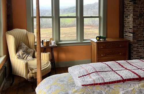 Shaftsbury Other | Rustic Vermont Farmhouse