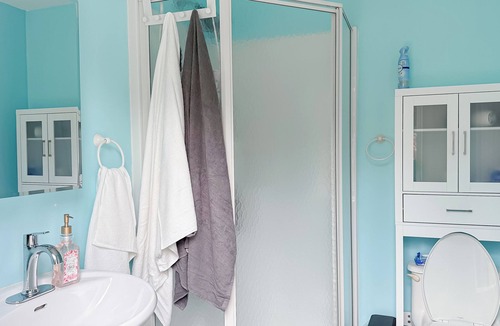 Charlotte's Shore Apartment | Rustic View Suite on PEI