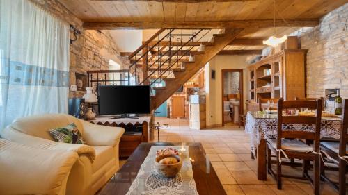 Vosteni Villa | Rustic villa Janko with pool in Sveti Lovrec