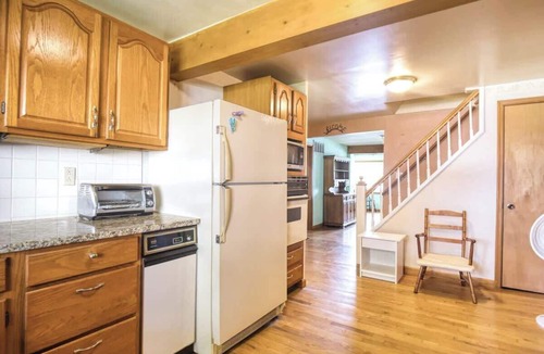 Lexington Park House | Rustic Waterfront 5BD Home with Dock in Maryland