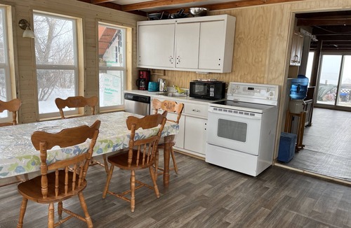 Saint Laurent Cabin | Rustic Waterfront, Lakeside Cottage with Stunning Views 1 hour from Winnipeg.