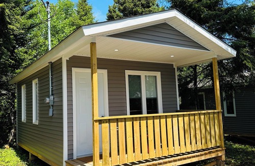 Port Blandford Ski Chalet | Rustic Wave Cottages-Mini Chalet #8