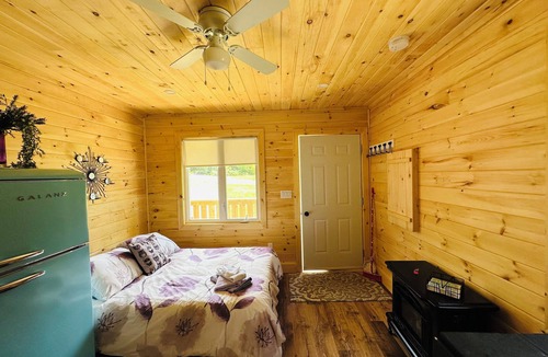 Port Blandford Ski Chalet | Rustic Wave Cottages-Mini Chalet #10