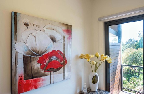 Labertouche House | Rustic Winery Villa | Queen Bed Room 4 with En-Suite