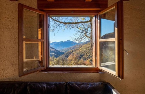 Aranno Ski Chalet | Rustico "Casa Chris" with endless mountain views