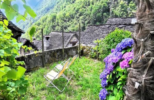Corippo Ski Chalet | Rustico Caterina - Happy Rentals