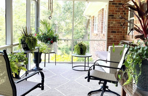 Greensboro House | "RusticParaiso": Spacious Urban Countryside Retreat, 6 bdrms, 11 beds, 3 baths