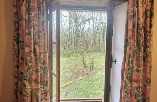 Villeneuve d'Aveyron Cottage | Rustig uniek gelegen vakantiehuis