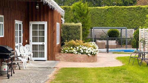 Tamahere House | Rustling Oaks NZ Boho Pool House