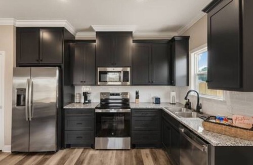 Ruston House | Ruston Retreat LA Tech, Sports Complex, & Dining