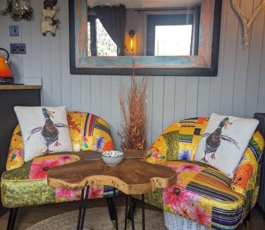 Shirrell Heath Other | Rusty Duck Retreat Shepherds Hut