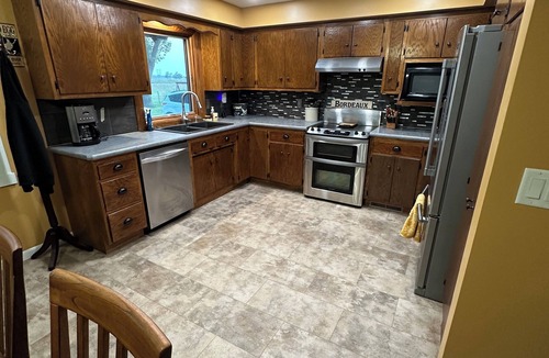 Grand Island Cabin | Rusty Flatts-Countryside Retreat Just Outside Grand Island – Sleeps 1 to 8