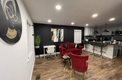 Rahway Apartment | Rutgers University, Dream Mall, NYC
