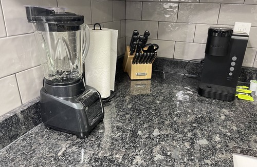 Rahway Apartment | Rutgers University, Dream Mall, NYC