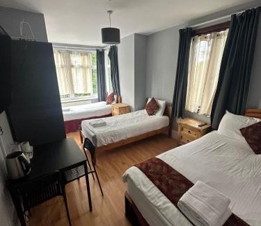 Cray Valley East House | Ruxley Rooms