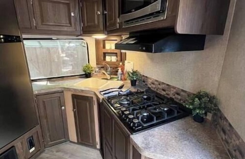 Lake Panasoffkee House | RV camper in a peaceful place