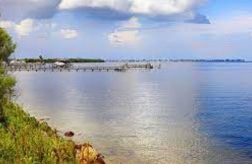 Ellenton RV Rental | Rv/camper site with all hookups