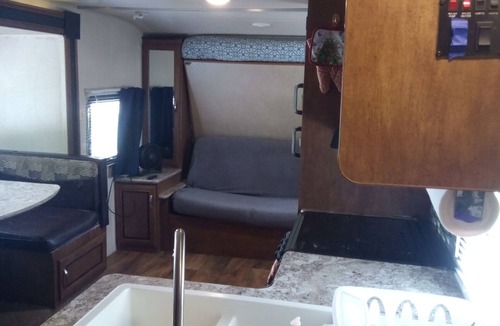 Dunnegan RV Rental | RV Campground by the Lake in delightful Fair Play with AC, WiFi