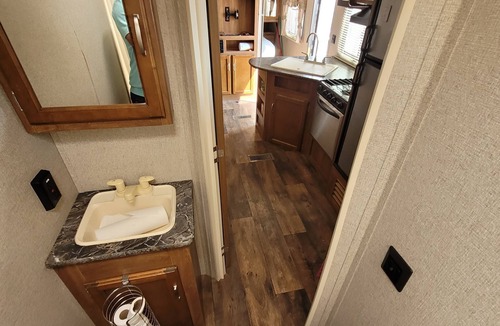 Glenrock House | RV - Hwy 59N Douglas, WY- Quiet Spot for Workers.