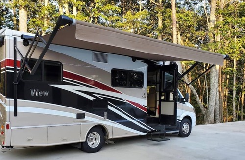 Blacksburg House | RV "In Style"-Only 5 minutes from Virginia Tech
