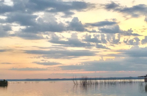 Buchanan Dam House | RV ,lake access , Swimming Pool & kayaks may be shared , Sleeps 4!
