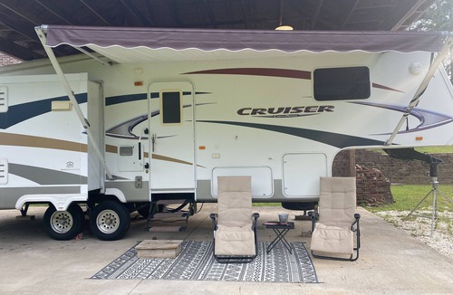 Laurel House | RV Living w/Pool @The House on the Hill