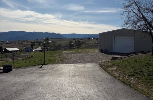 Missoula RV Rental | RV Parking Space - No Bathroom Facilities